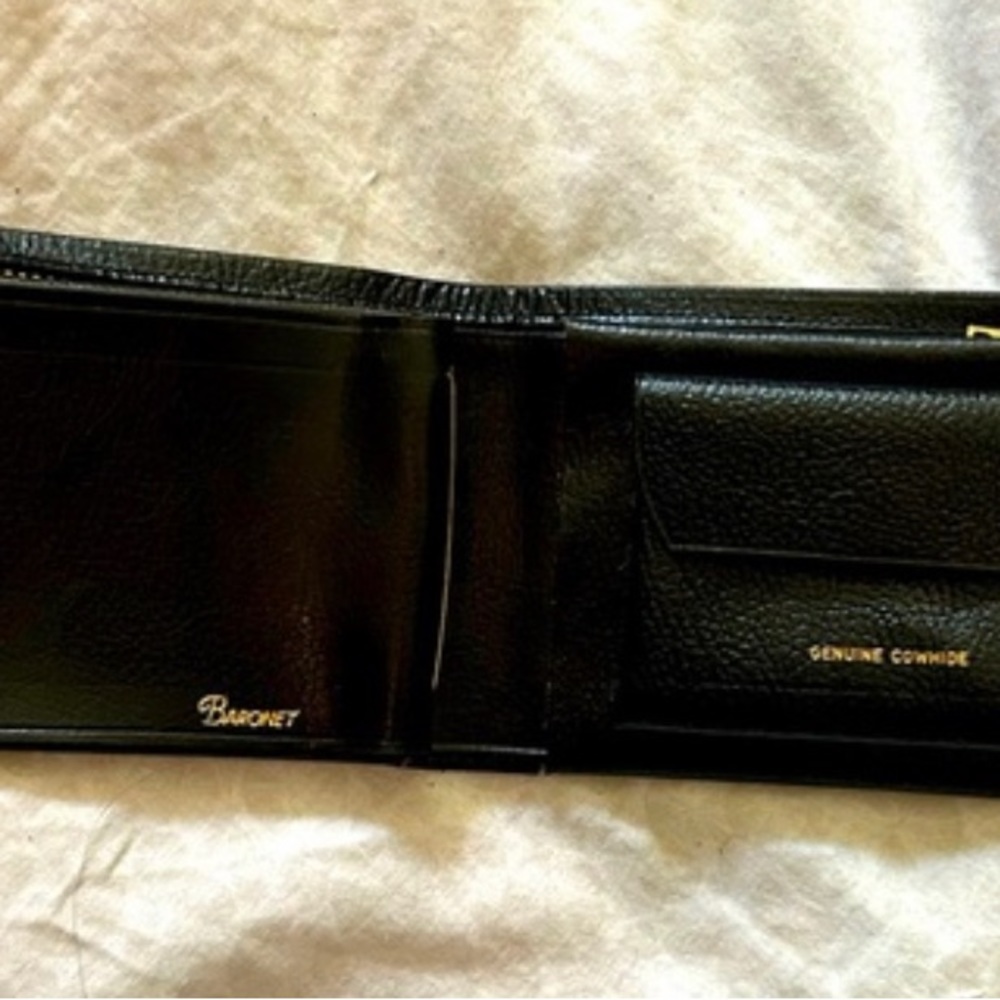 - VINTAGE Baronet Wallet genuine cowhide money holder and zipper snap coin…